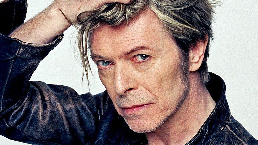 Warner adquire catálogo de canções de David Bowie