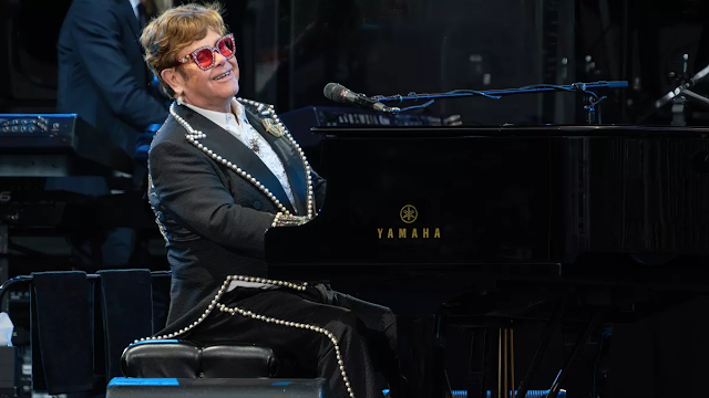 A turnê ‘Farewell Yellow Brick Road’, de Elton John, é a mais lucrativa de todos os tempos