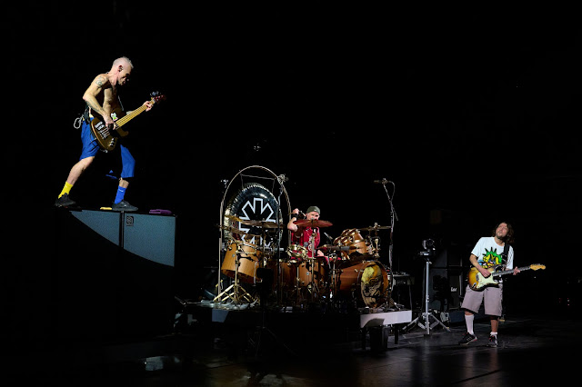 Red Hot Chili Peppers inicia etapa de 2023 na América Latina com show esgotado em San José, Costa Rica