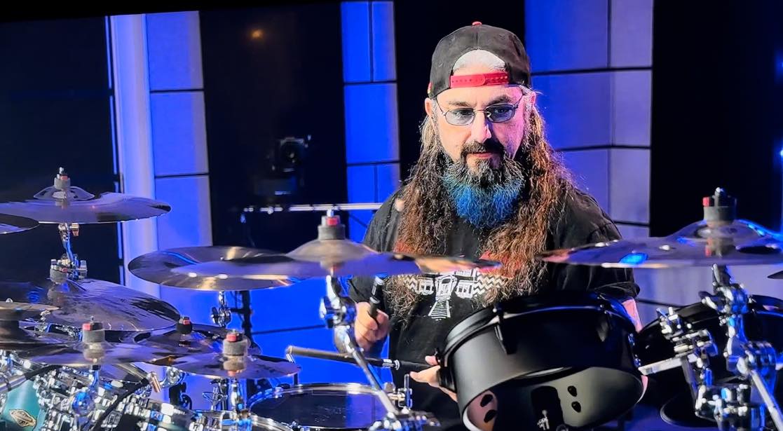 David Ellefson fala sobre o retorno de Portnoy ao Dream Theater e diz: “bandas não são democracias”