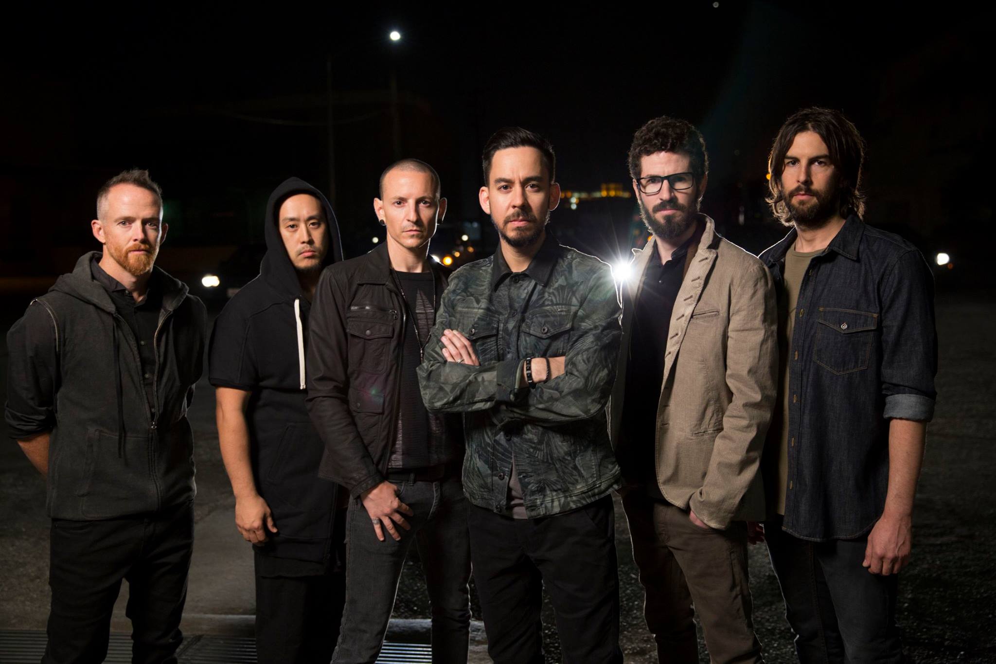 Mike Shinoda explica como Rage Against the Machine inspirou uma das grandes músicas do Linkin Park