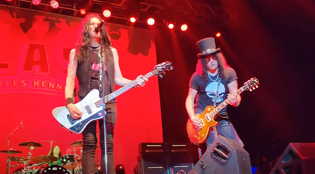 Slash ft. Myles Kennedy and The Conspirators tocam música do Guns N’ Roses que nunca foi apresentada ao vivo