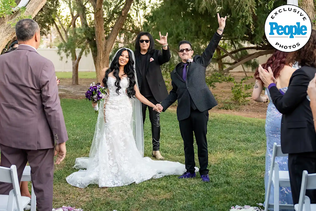 Charlie Benante, do Anthrax, e Carla Harvey se casam em cerimônia realizada por Gene Simmons