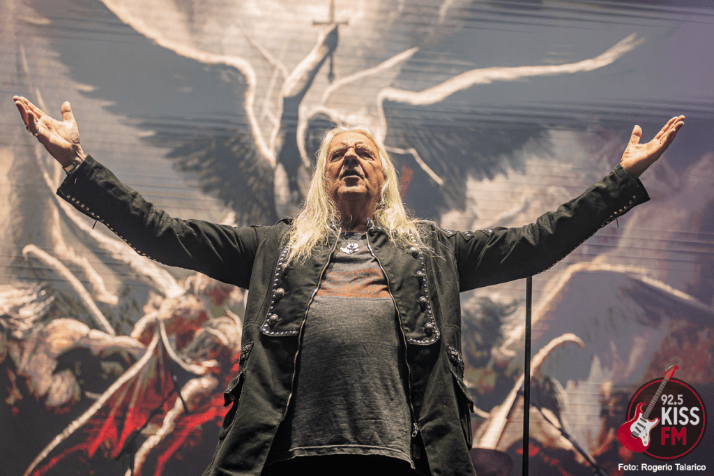 Saxon: Vocalista Biff Byford, finaliza tratamento contra câncer no intestino
